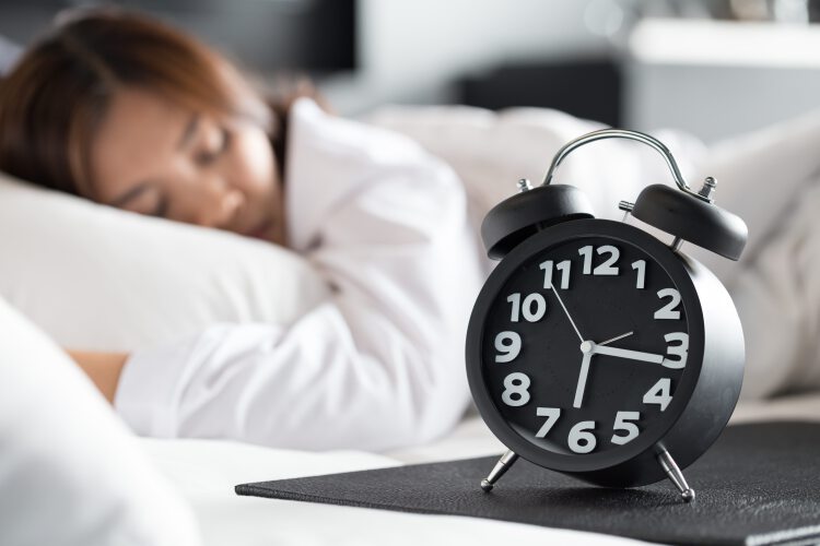تنظیم، خواب! خواب چگونه به عملکرد و بهبودی شما کمک می کند