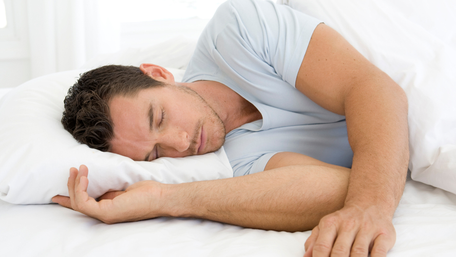 چگونه اختلات خواب بر سلامت مردان تأثیر می گذارد
